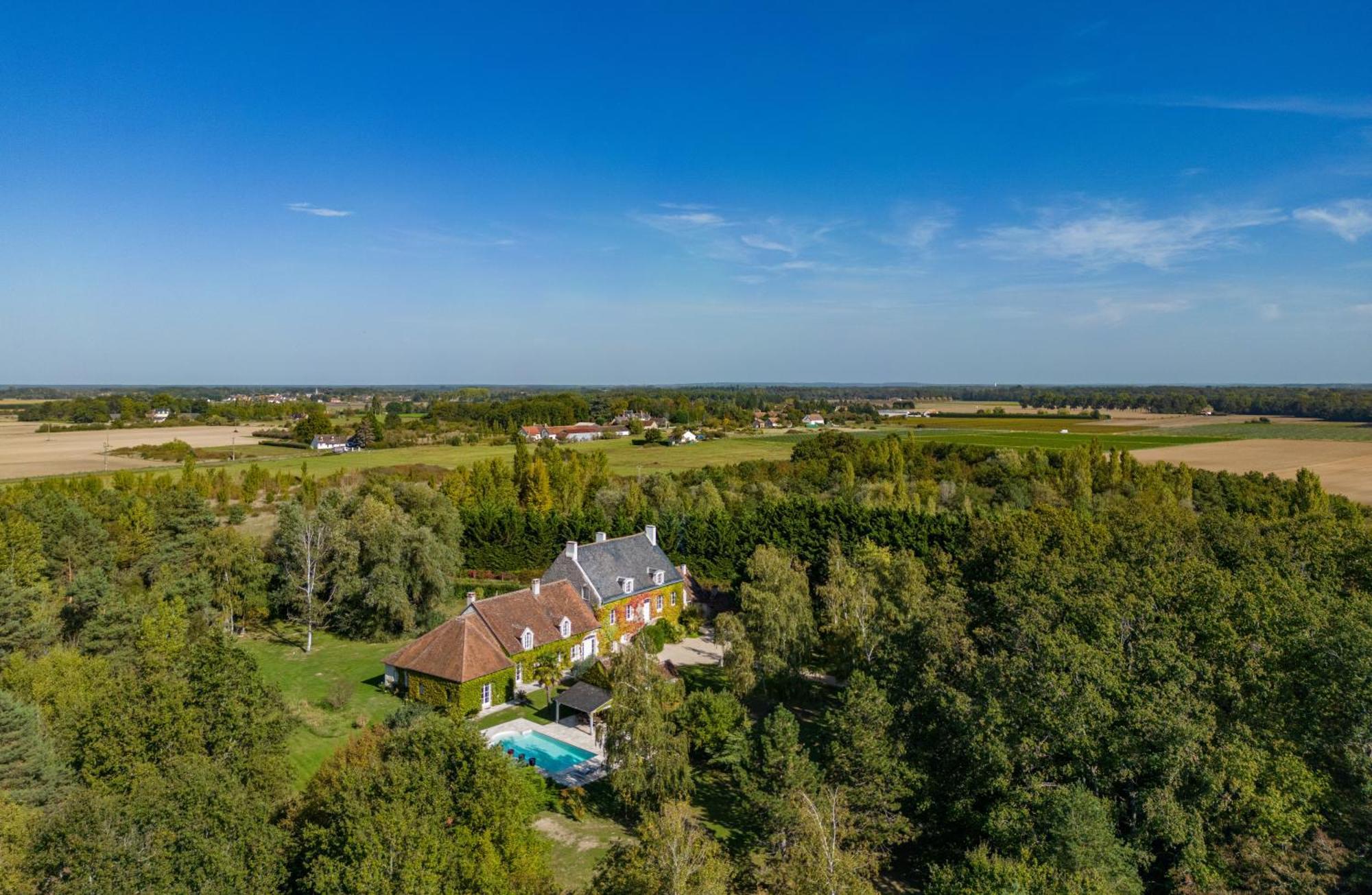 Bed and Breakfast Domaine De La Blonnerie Feings  Exterior foto